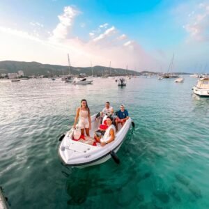 BOAT WITHOUT LICENSE SON MATIAS<h3> Price from: 150€ per boat</h3>